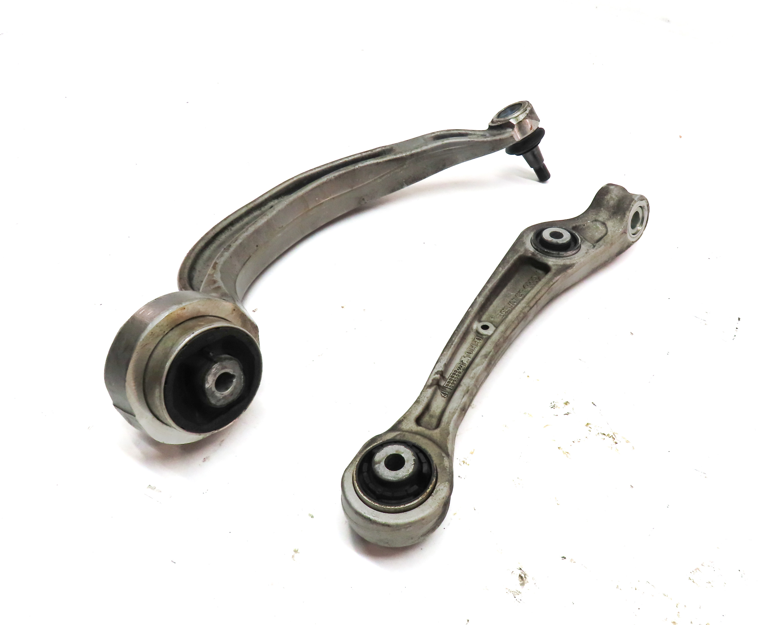 2009-2017 AUDI Q5 (8R) FRONT RIGHT PASSENGER LOWER CONTROL ARM SET 2 — exact item pictured